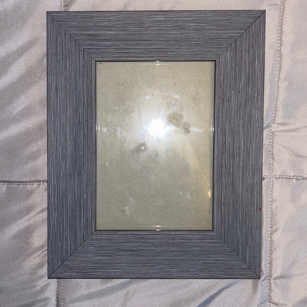 Isaac Jacobs Int’l Lavender wooden picture frame